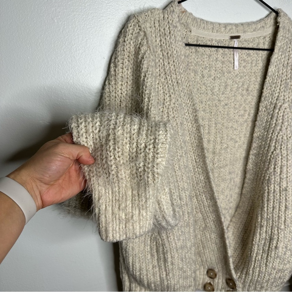 Free People Chunky Thick Cream Cardigan Womens Large - Picture 3 of 11